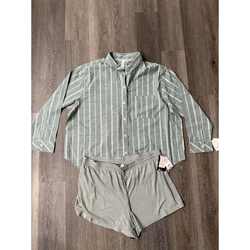 Auden Women's XXL Long Sleeve Sleep Shirt  Button Front, Notch Collar & Shorts - Picture 2 of 10